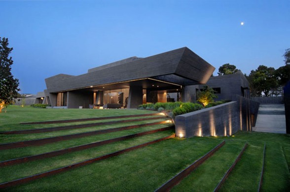 Huge Concrete House Design with Black Interior and Exterior