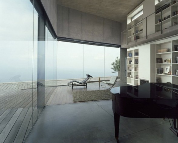 La Casa Jardín del Sol, Modern Glass House Design with Concrete Architecture in Tenerife - Glass Balcony