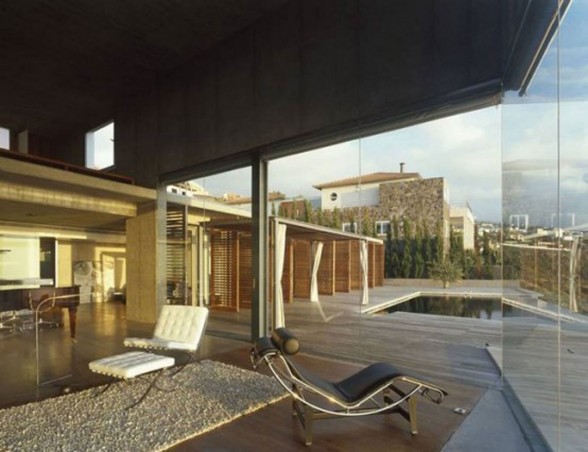 La Casa Jardín del Sol, Modern Glass House Design with Concrete Architecture in Tenerife - Lounge Chair