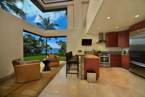 Luxurious Villa Design in Hawaii with Great Landscapes - Kitchen and Dining Table