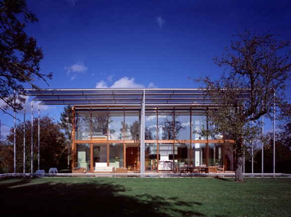 Modern Glass House Design from a Farmhose in UK - Facade