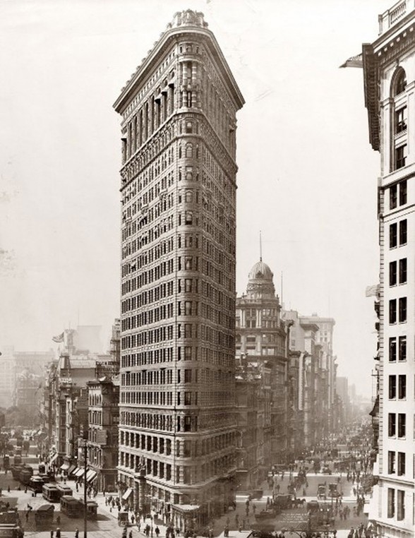 New York Landmark from 1902s, Classic Architecture of the Flatiron - Old Environment