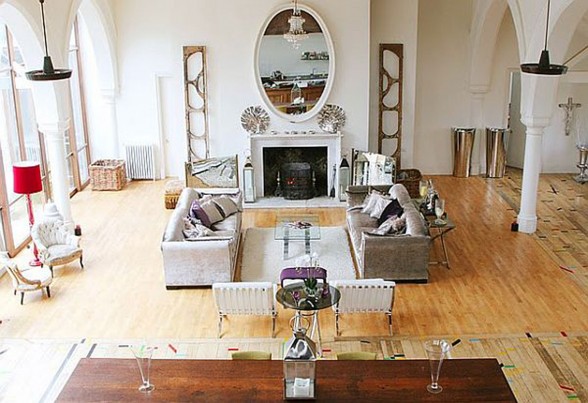 Old Church Turn into Contemporary House - Livingroom