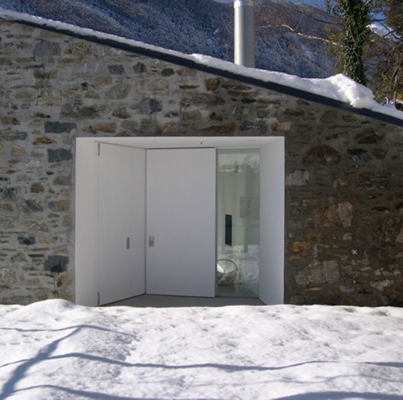 Stone Mountain House Design in Rocky Mountain of Swiss - Entrance
