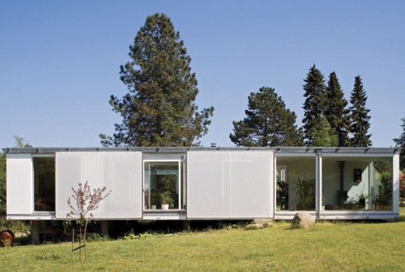 Summer House Design with Innovative Architecture from Dorte Mandrup Arkitekter - Garden