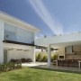 Two Blocks Villa with Luxury Style in Brazil: Two Blocks Villa With Luxury Style In Brazil   Garden
