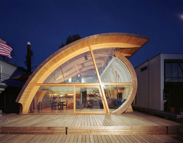 Unique Architecture of Floating House from Robert Harvey Oshatz