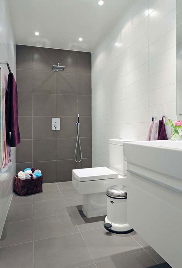 Beautiful Interior Design of Small Apartment in 7 Floor Building of Linnestaden - Bathroom
