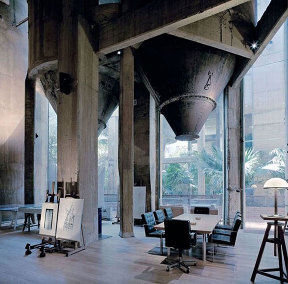 Stunning-Architecture-from-Redesigned-Romanesque-Old-Concrete-Factory-into-a-House-Meeting-Area