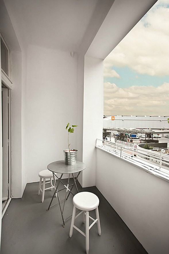 Minimalist Apartment Decoration, Inspirational Ideas from Modelina - Balcony