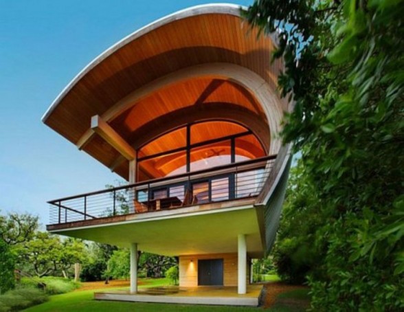 Wooden Framed House, Unusual Design named Hammock-Shaped Guest House