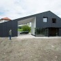 Distinguish Tranquil Black Home Designs with Minimal Landscaping Architectural: Distinguish Black House Designs