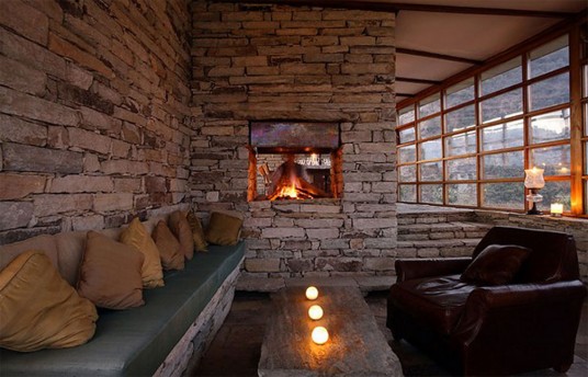 wall stone living room