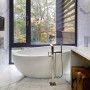 Toronto Residence Design by Belzberg Architects: Toronto Residence Bathtub Bathroom