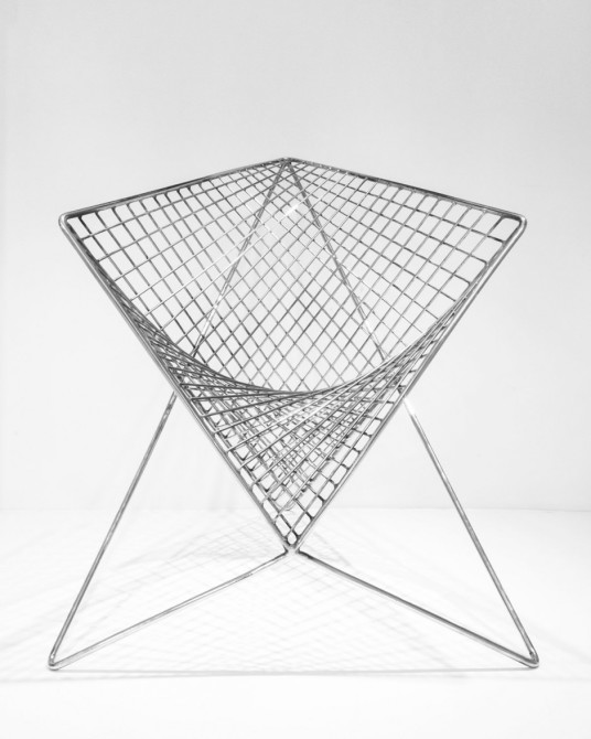 Parabola Chair Design