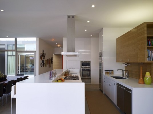 Yin-Yang House Design Kitchen