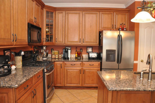 Fabulous Modern Granite Countertops Wooden Style Kitchen Cabinets Pictures