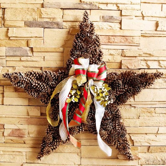 Christmas Wreaths Ideas Pinecone Star