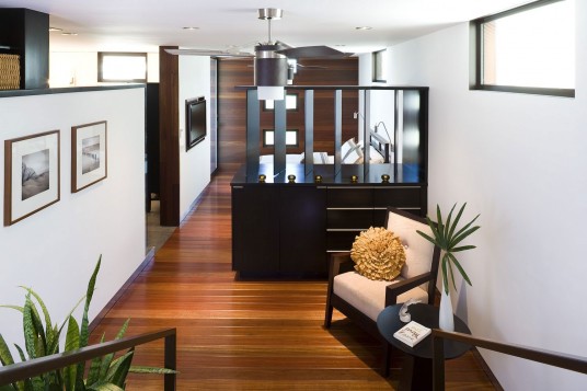 Modern Wooden Interior Beach Home Living Area Design