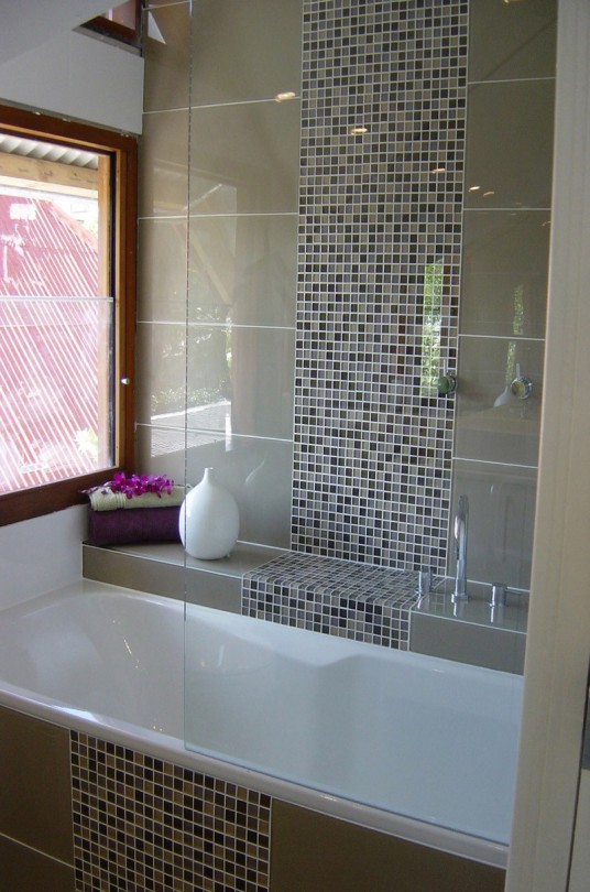Vogue Bay Clear & Frosted Glass Mosaic Walls