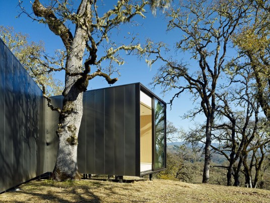 Wonderful Exterior Box Home Design By Mork-Ulnes Architects