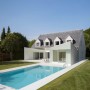Transitional House Architecture with Outdoor Swimming pool: Outdoor Swimming Pool Design