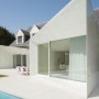 Transitional House Architecture with Outdoor Swimming pool: White Colored Deep Home Architecture