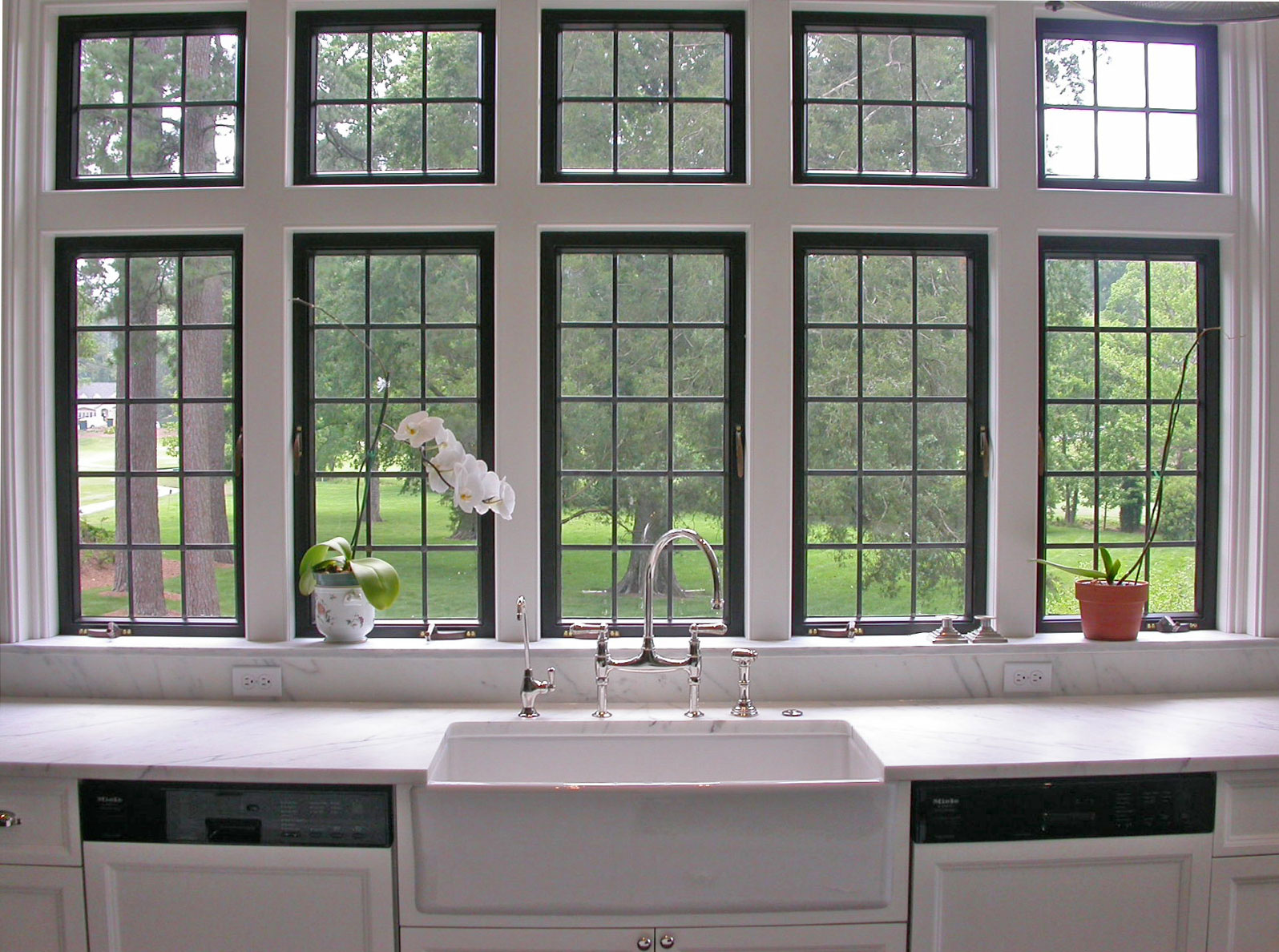 house plans with windows over kitchen sink